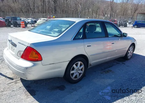 2002 Toyota Avalon Xls z USA, uszkodzony, nr VIN 4T1BF28B12U230470